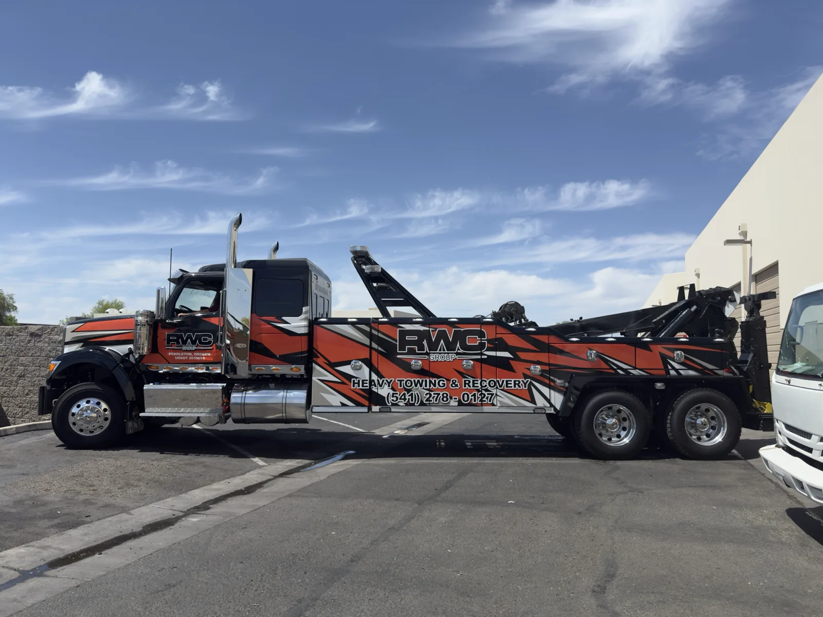 RWC Heavy Towing - Truck wrap